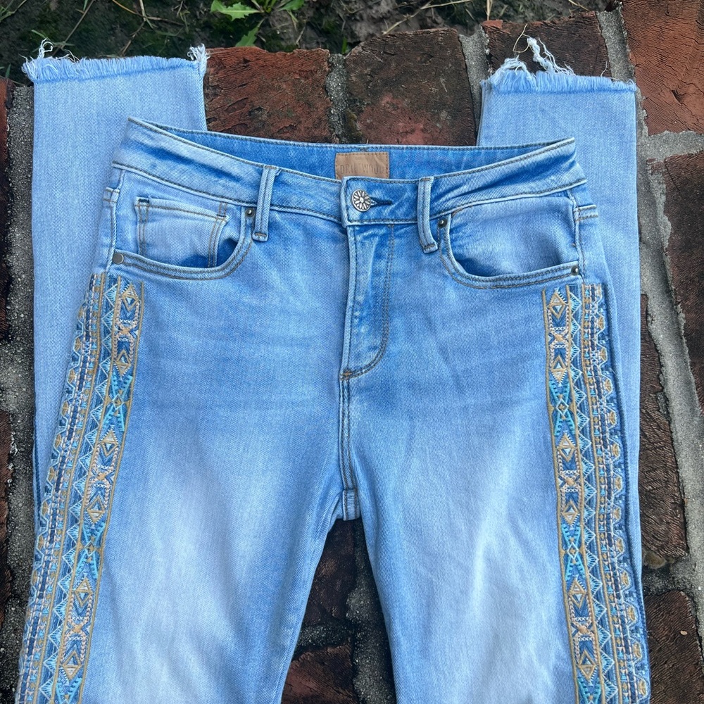 DRIFTWOOD Jackie Light Blue Skinny Jeans with Embroidered Accents